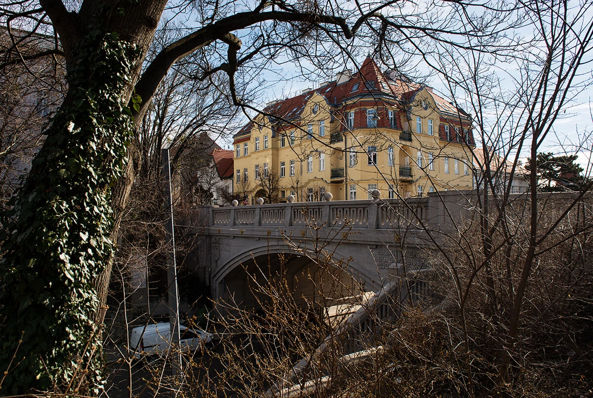 Straßenansicht Wien 