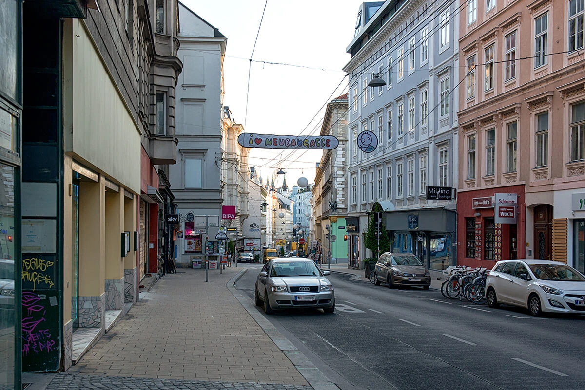 Straßenansicht Wien 