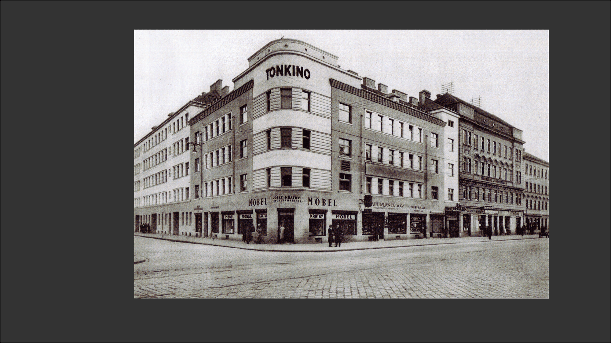 Straßenansicht Wien 