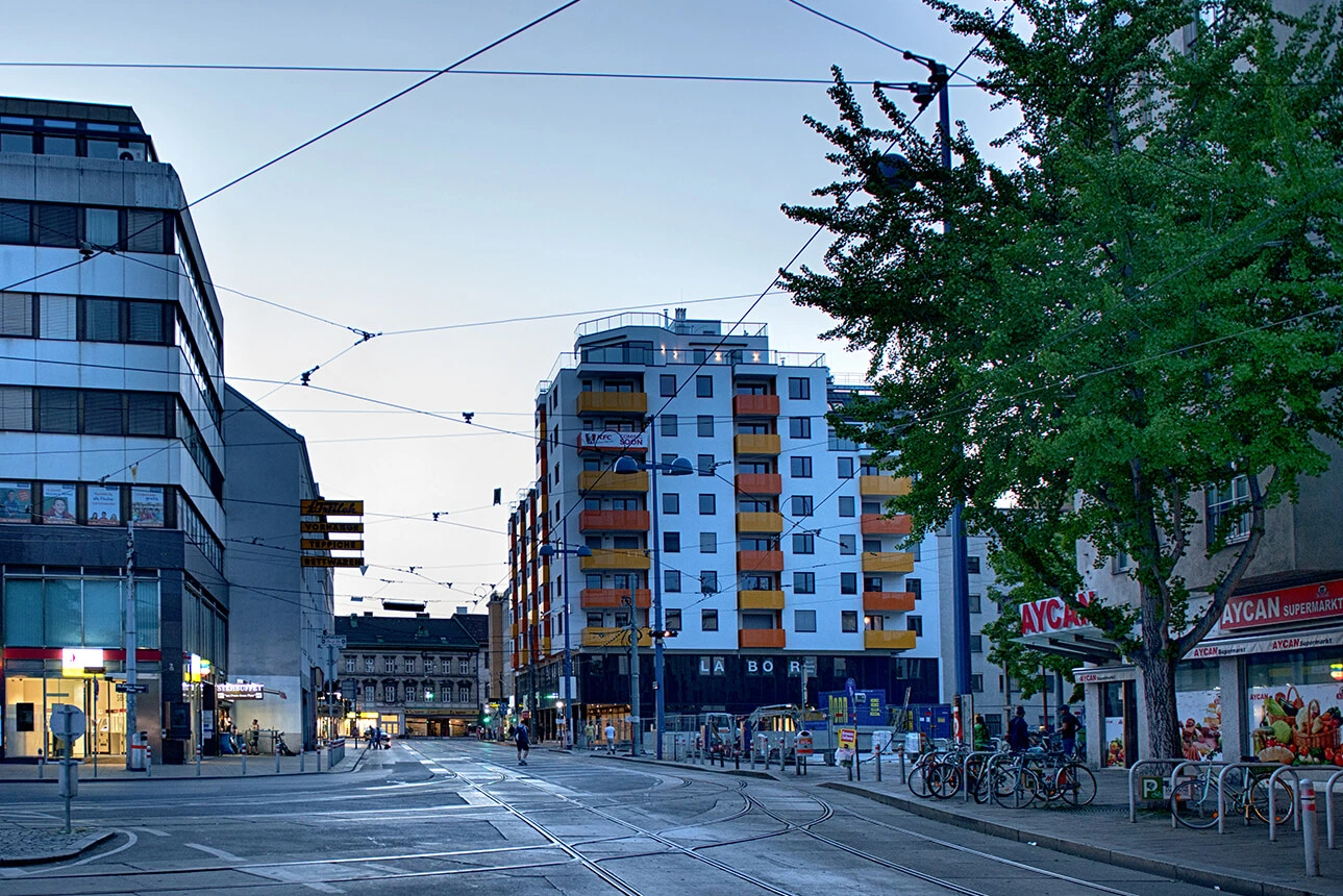Straßenansicht Wien 
